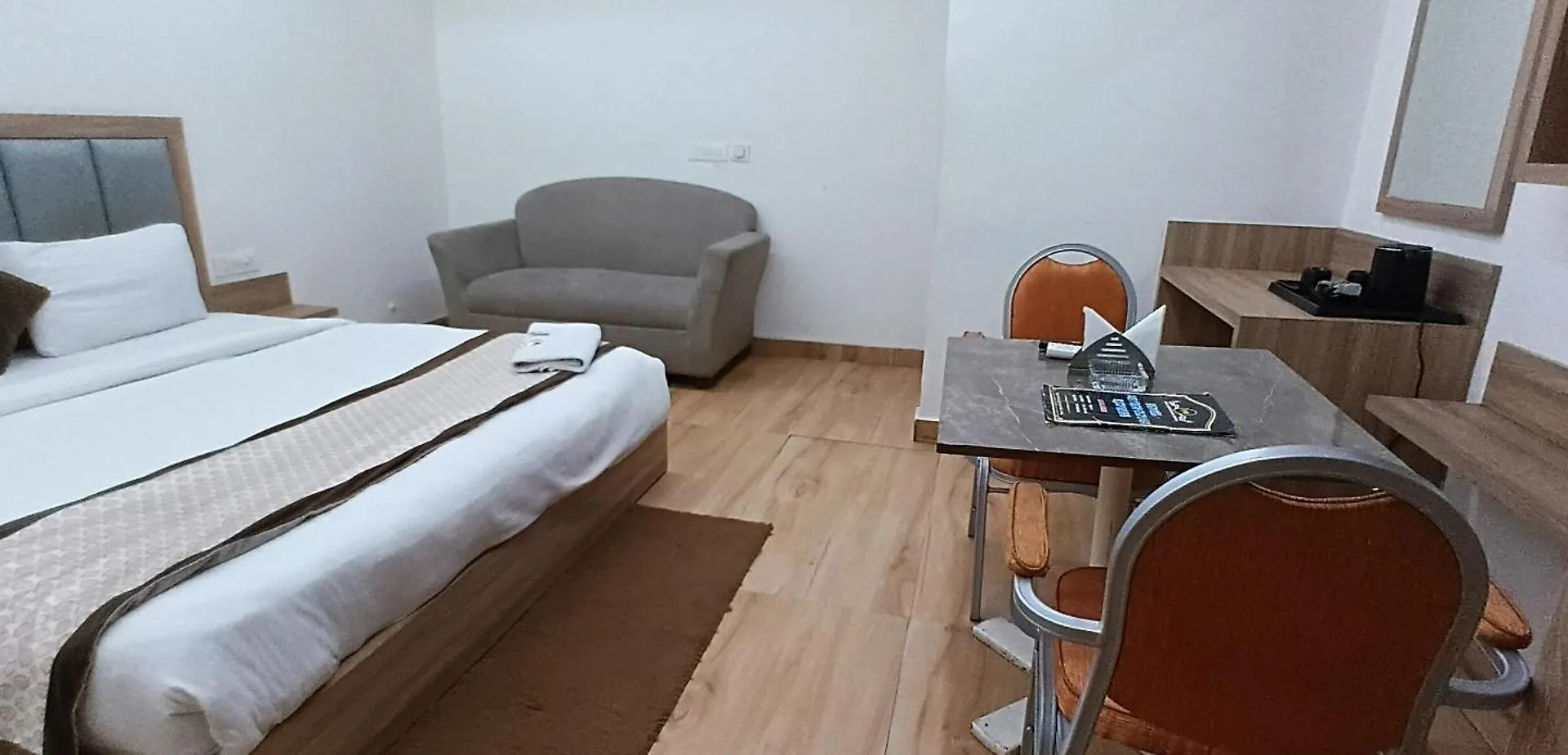 Hotel The Metropolitan Inn Igi Airport New Delhi