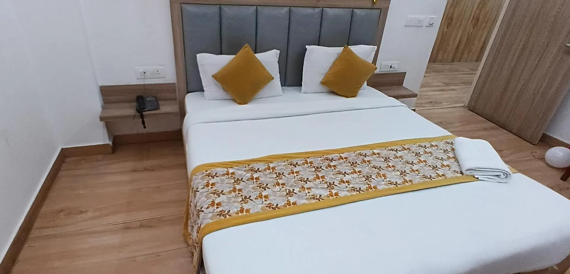 ****  Hotel The Metropolitan Inn Igi Airport New Delhi India