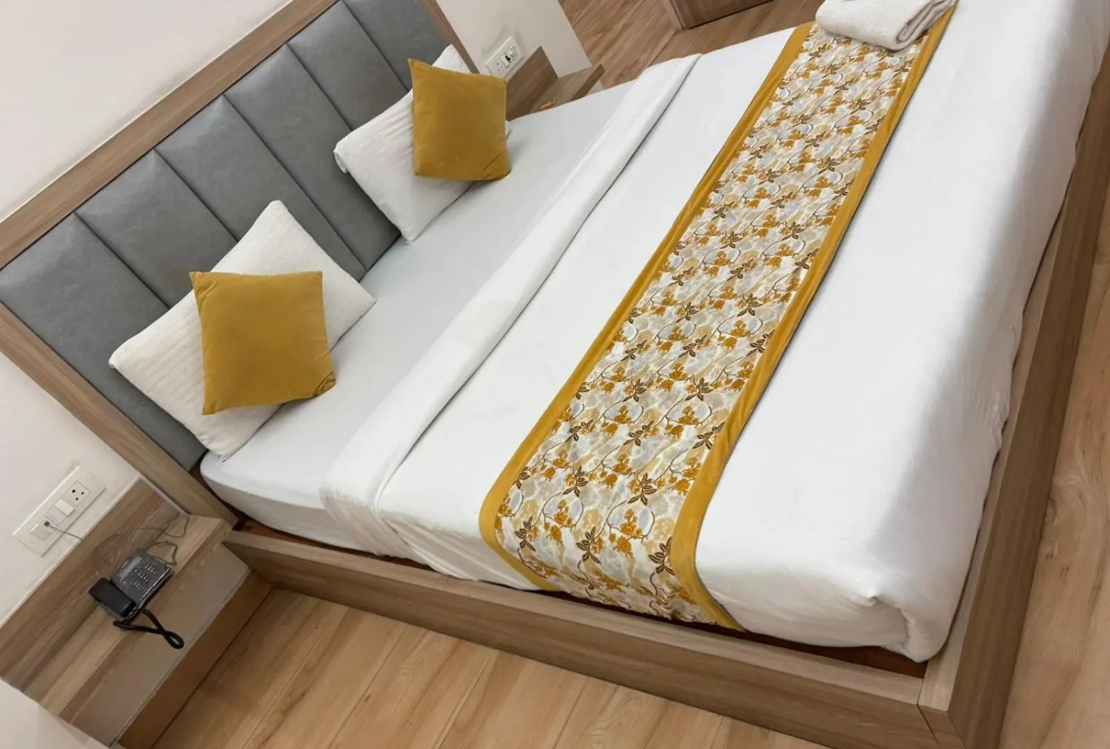 Hotel The Metropolitan Inn Igi Airport New Delhi 4*,